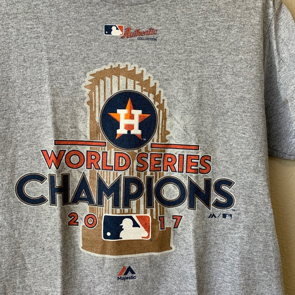 Houston Astros World Series Champions 2017 Tshirt Trophy MLB Size Small - Picture 7 of 13